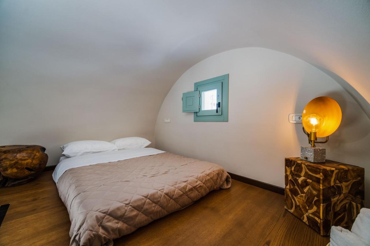 Emporio  New Villa Katerina - 6 Villas & 6 Private Jacuzzi מראה חיצוני תמונה