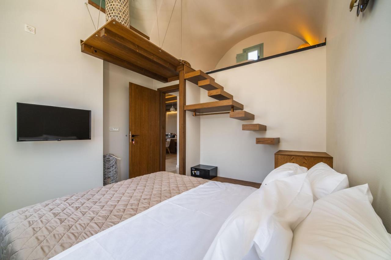 Emporio  New Villa Katerina - 6 Villas & 6 Private Jacuzzi מראה חיצוני תמונה